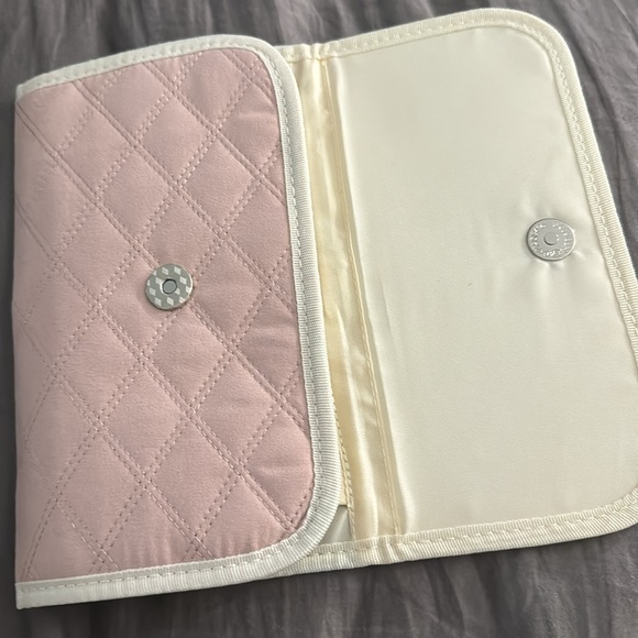 Findcozy Soft Travel Jewelry Foldover Clutch - Picture 4 of 9